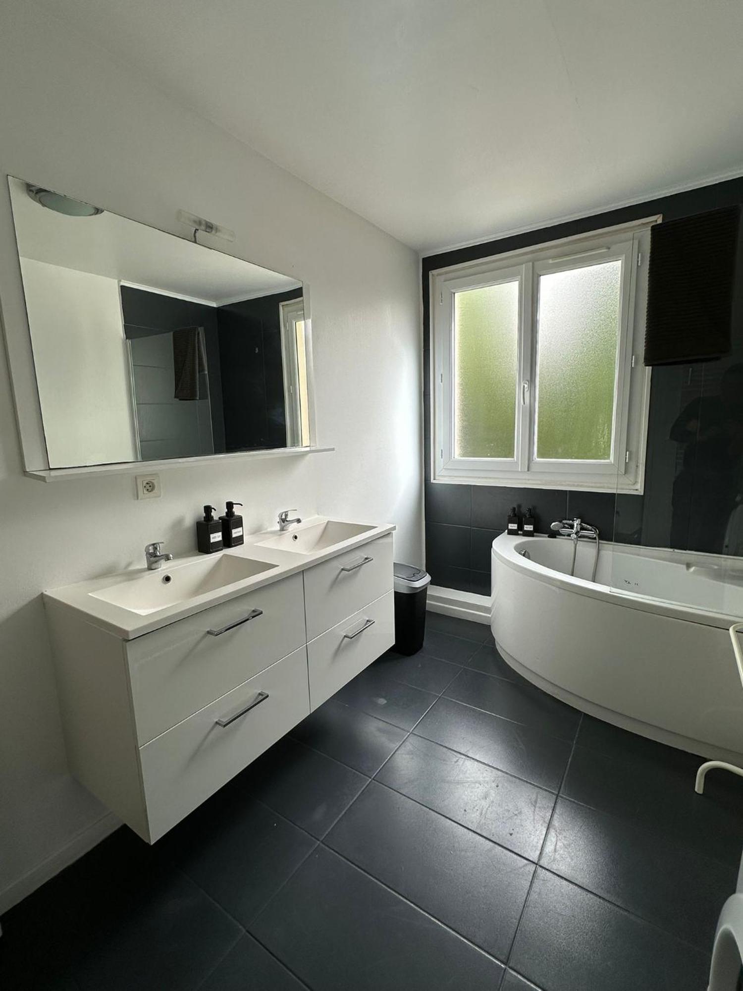 Villa Constance 3 Antibes - Spacieux Logement En Dernier Etage エクステリア 写真