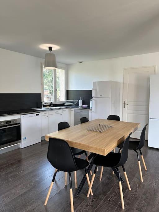 Villa Constance 3 Antibes - Spacieux Logement En Dernier Etage エクステリア 写真