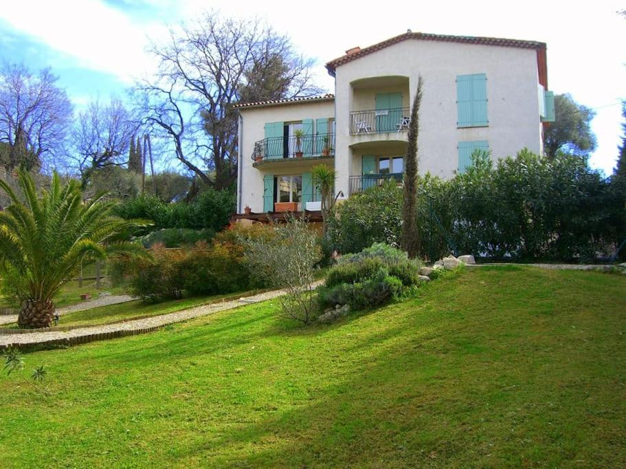 Villa Constance 3 Antibes - Spacieux Logement En Dernier Etage エクステリア 写真