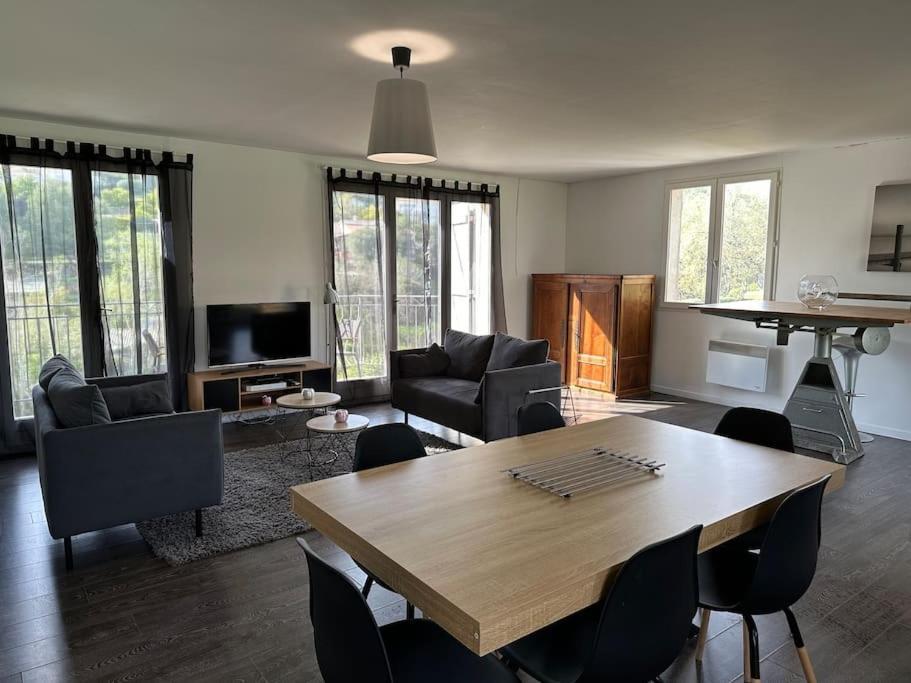 Villa Constance 3 Antibes - Spacieux Logement En Dernier Etage エクステリア 写真