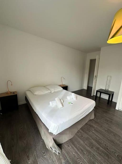 Villa Constance 3 Antibes - Spacieux Logement En Dernier Etage エクステリア 写真