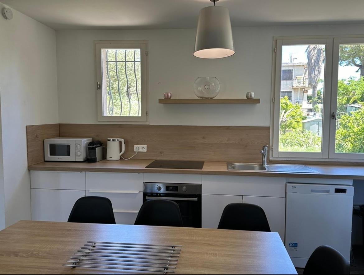 Villa Constance 3 Antibes - Spacieux Logement En Dernier Etage エクステリア 写真